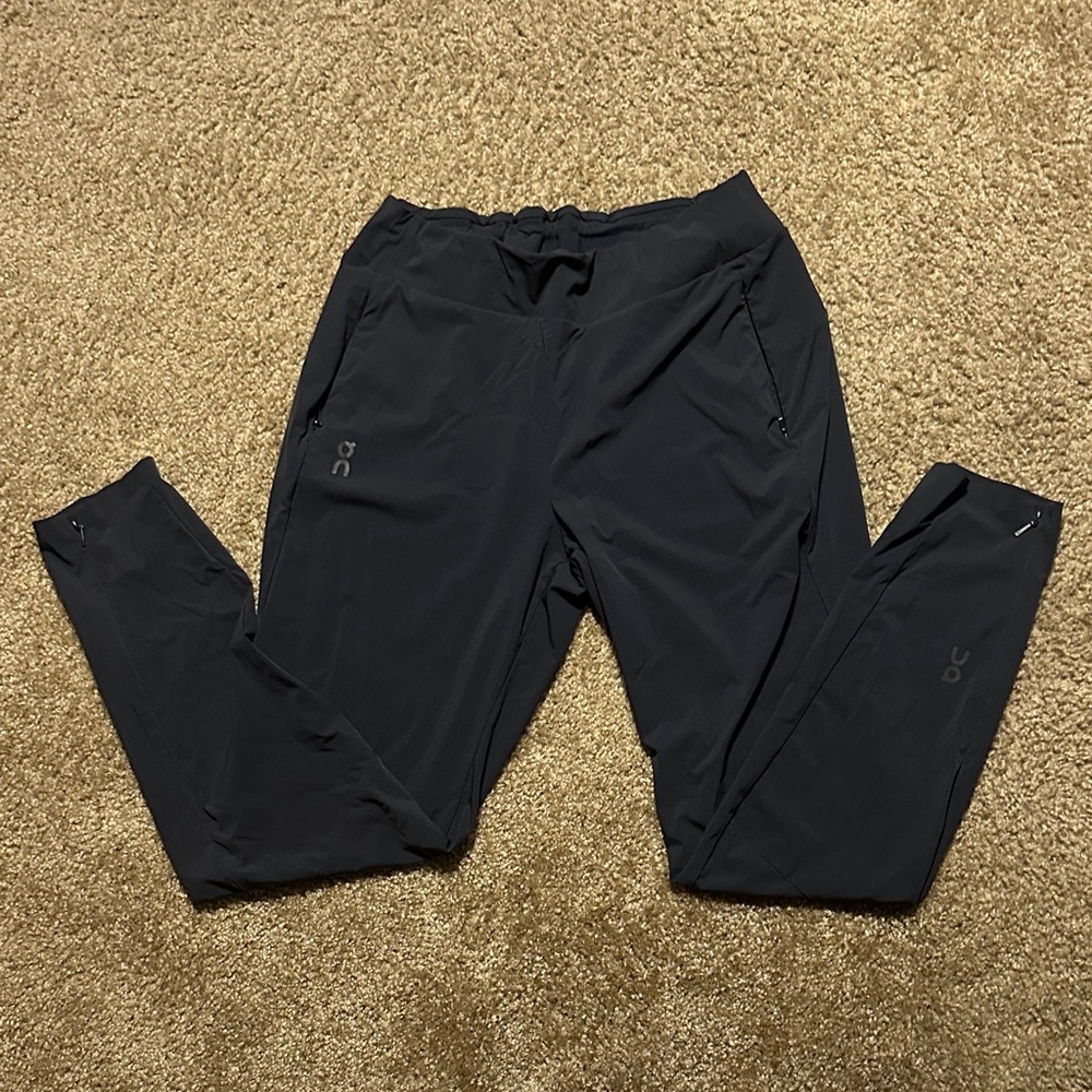 On Running Women’s Lightweight pants Black - small